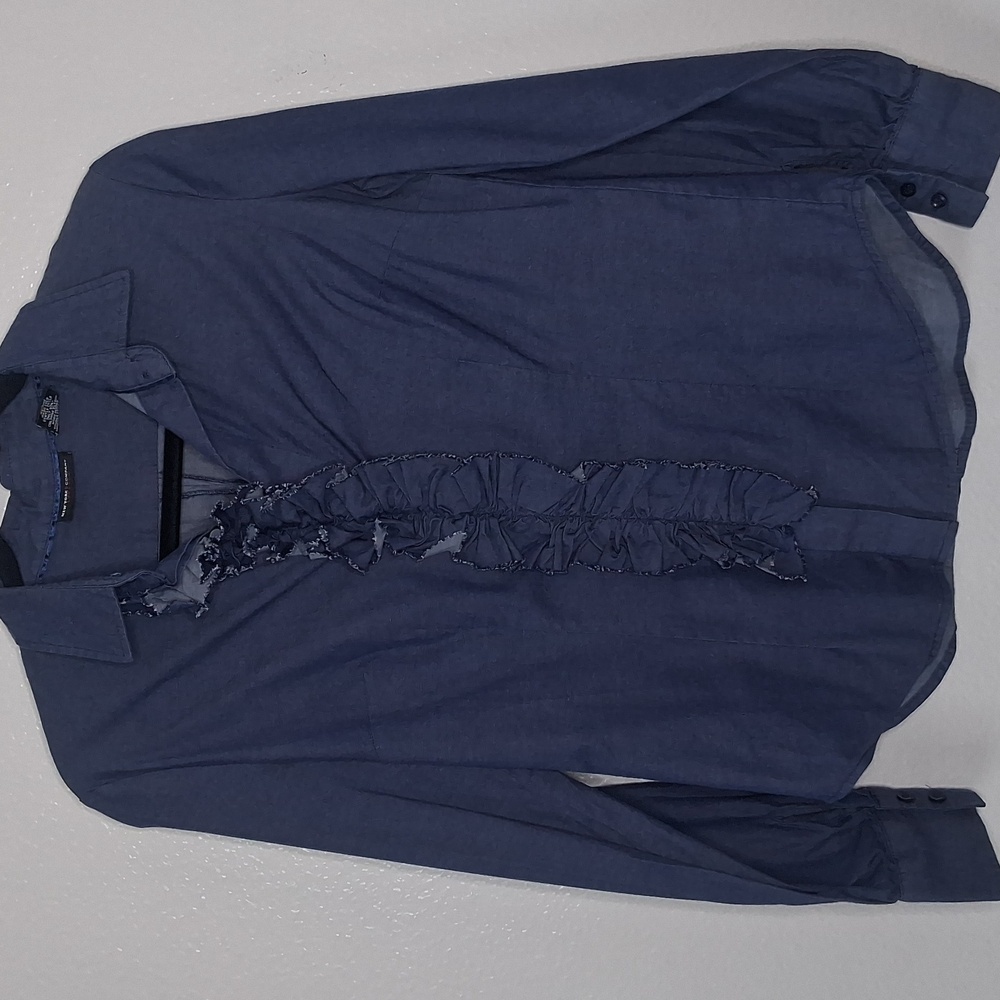 New York & Company Blue Long Sleeve Shirt Ruffle Front Detail Button-up Stretch